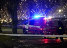 Atklāta satriecoša ziņa par traģēdiju, kad Rīgas centrā sievietes automašīna iebrauca Daugavā