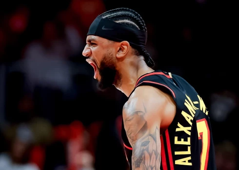 "Hawks" rindās 28 punktus guva Nikeils Aleksanders-Vokers.