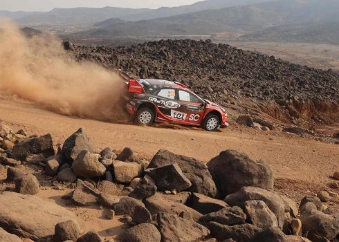 "Divreiz pārdūrām riepu, un arī motors nestrādā, kā nākas," pēc 16. ātrumposma atklāja Sesks.