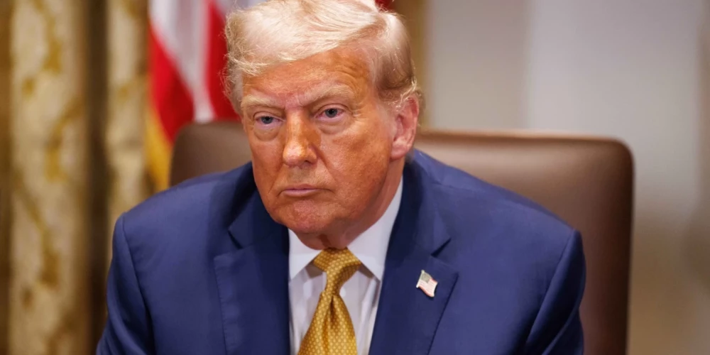 ASV prezidents Donalds Tramps pastiprina savu nostāju pret migrantiem pēc Vašingtonā notikušā incidenta.