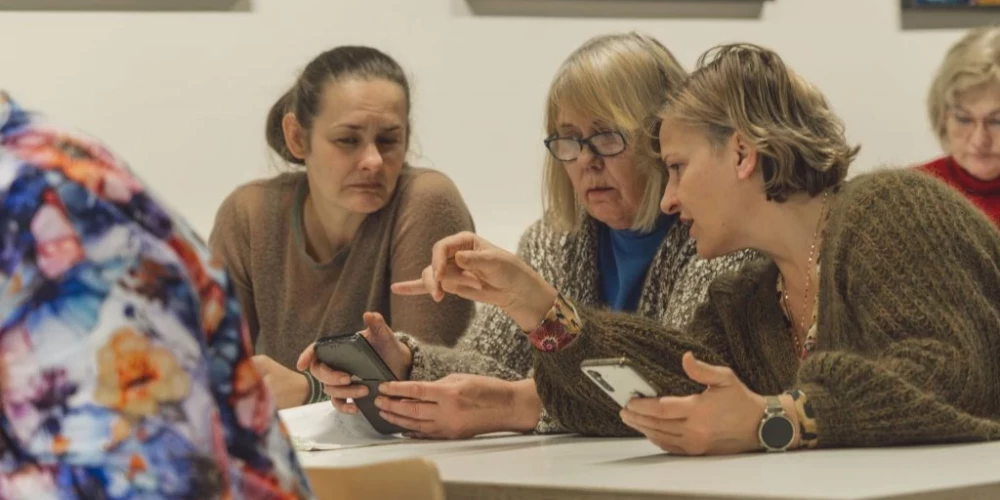 Liepājas studiju meistari apguva mūsdienīgas stāstniecības un tehnoloģiju izmantošanas prasmes.