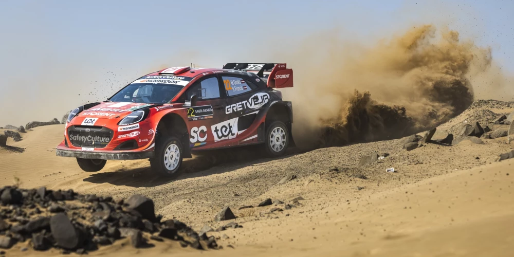 Latvijas ekipāža 14. posma pēdējā ātrumposmā tehnisku problēmu dēļ nestartēja un izstājās.