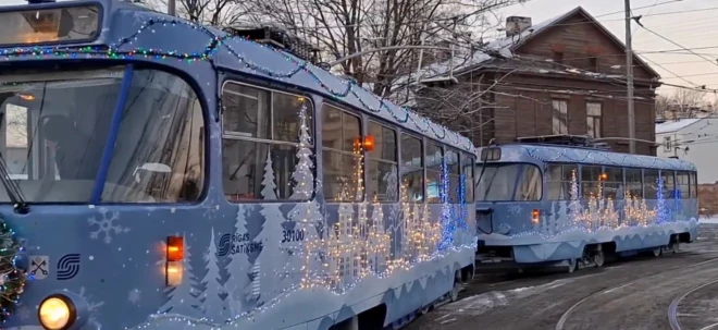 Праздничный трамвай уже выезжает на улицы города!