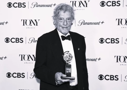 Том Стоппард (1937 - 2025).