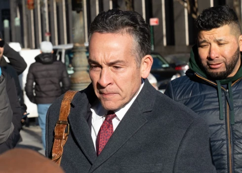 Bijušais Hondurasas prezidents Orlando Ernandess 2024. gada martā tika atzīts par vainīgu kokaīna kontrabandā ASV.