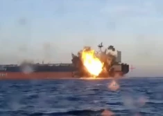 VIDEO: ukraiņi krāšņi Melnajā jūrā uzlaiž gaisā krievu tankkuģus