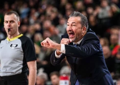 Sargjūns neizglāba: Banki vadībā Itālijas basketbolisti notur viena punkta pārsvaru Lietuvā