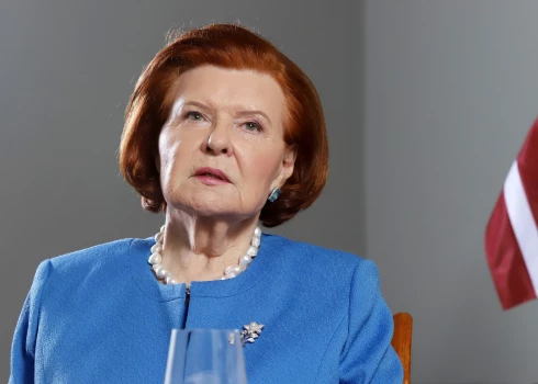 87. dzimšanas dienā sveicam kādreizējo Latvijas prezidenti Vairu Vīķi-Freibergu!