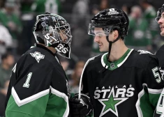 Džonstonam "hat-trick" sekmē "Stars" ceturto uzvaru pēc kārtas