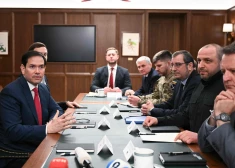 Главной темой на переговорах США и Украины во Флориде стал вопрос территорий. Стороны сделали шаг вперед к мирному плану - перед поездкой Уиткоффа к Путину