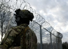 Россиянин незаконно попал в Латвию, повредив забор на границе