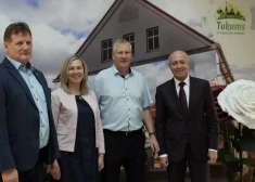 FOTO: atklājam Tukuma novada ražošanas spēku - no zeķēm līdz pat industriālajai koka ēku būvniecībai