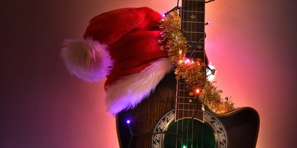 Ikviens min Meraiju Keriju, taču īstā Ziemassvētku rekorda turētāja ir cita dziesma.