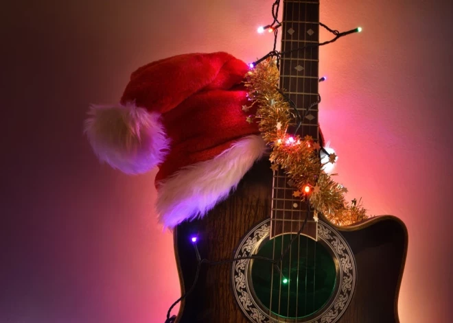 Pārsteidzošā patiesība: vispārdotākā Ziemassvētku dziesma pasaulē nav tā, kuru klausāmies visbiežāk