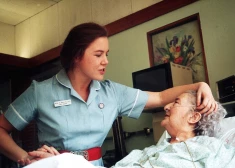 Vai vecos cilvēkus ārstē pēc labākās sirdsapziņas?