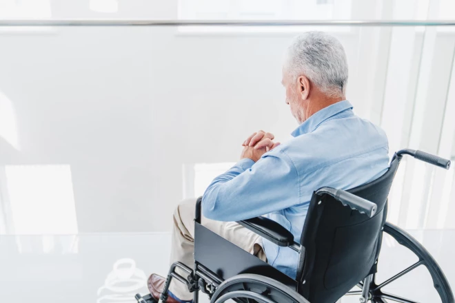 Vecākā gadagājuma pacientu stāsti liecina – ir gadījies, ka viņiem slimnīcā nav palīdzēts.