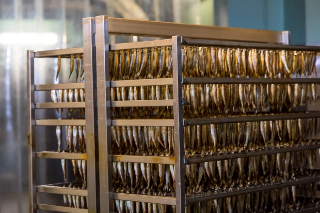 Lai celtu produkta prestižu, izveidots arī zīmols “Rīgas sardīne”, kas kalpo kā kvalitātes zīme noteikta standarta brētliņām.