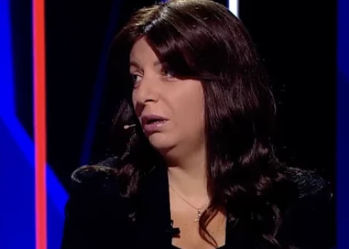 Margarita Simonjana parūkā.