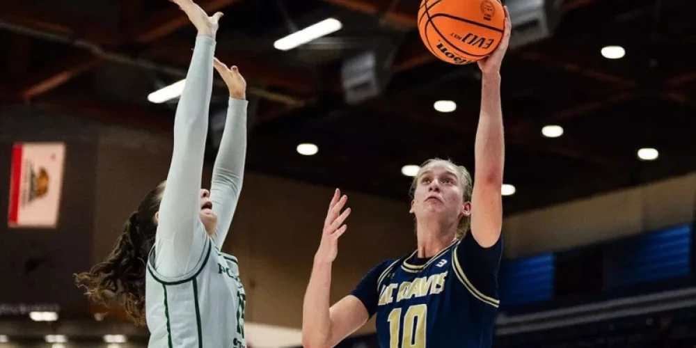 Spēlētāja klubam pievienojās septembra vidū.