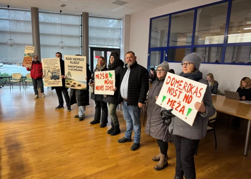 Pirmais protests pie Jūrmalas domes norisinājās 27. novembrī.