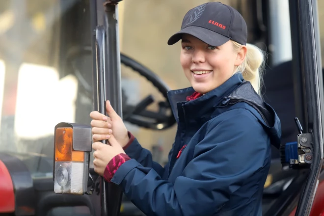 "Par mani runā daudz, bet reti kas ir taisnība!” pasmaida šova "Saimnieks meklē sievu" atvasinātā varianta "Saimniece meklē vīru" vienīgā valdniece Beatrise.