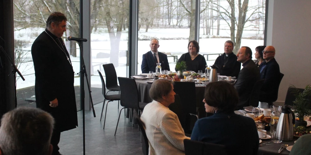 Restorānā “Zoltners” Kroņaucē notika jau desmitās Dobeles novada Augstkalnes, Bukaišu un Tērvetes pagastu Lūgšanu brokastis.