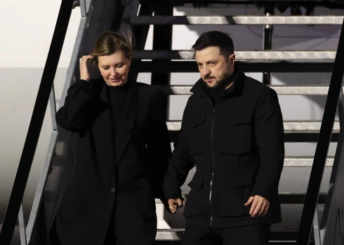 Ukrainas prezidents Volodimirs Zelenskis naktī uz otrdienu ieradies Dublinā.