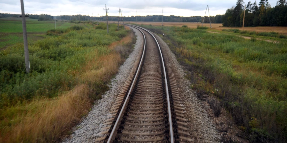 Железная дорога под прицелом обороны.