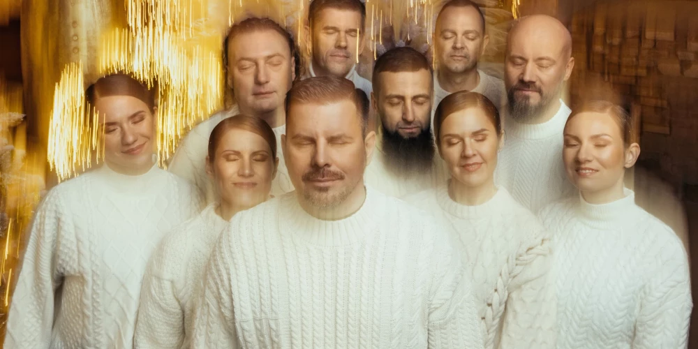 Intars un orķestris.