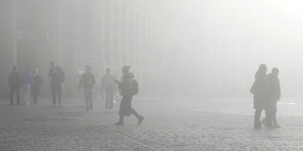 Водителям и пассажирам советуют готовиться к туману до утра 3 декабря.