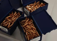 Uz Latvijas robežas izgāžas mēģinājums slepus uz Krieviju nogādāt vērienīgu ložu kravu