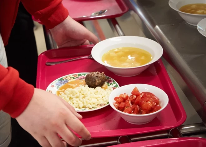 Balvu novada skolās no 2026. gada mainās ēdināšanas kārtība. Kam tagad būs brīvpusdienas, kam jāpiemaksā?