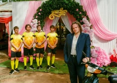 “Carnival Youth” un Fiņķis izdod kopdziesmu ar Andželīnas Džolijas šofera režisētu videoklipu