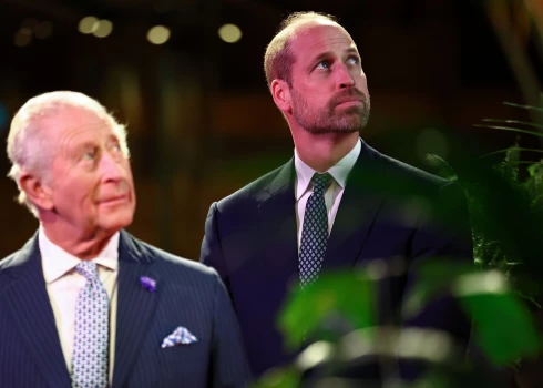 Kamēr Čārlzs ārstējas, Viljams rāda ceļu jaunai karaliskajai ērai.