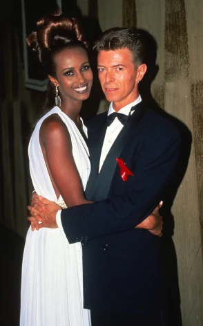 Дэвид Боуи и Иман на 13-й ежегодной церемонии ACE Awards 12 января 1992 года в театре «Пантейджес» в Голливуде, Калифорния.