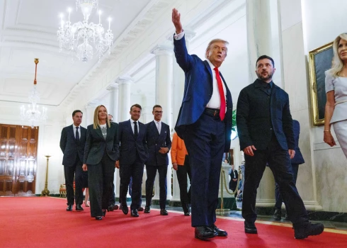 ASV prezidents Donalds Tramps kopā ar Ukrainas prezidentu Volodimiru Zelenski Baltajā namā augustā.