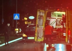 Aculiecinieki ziņo, ka Ikšķilē pie pārbrauktuves notriekts velosipēdists  – jārēķinās ar lēnāku satiksmi