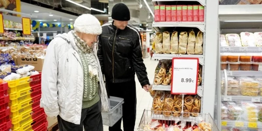 Пониженная ставка НДС на продукты питания будет применяться с 1 июля следующего года.