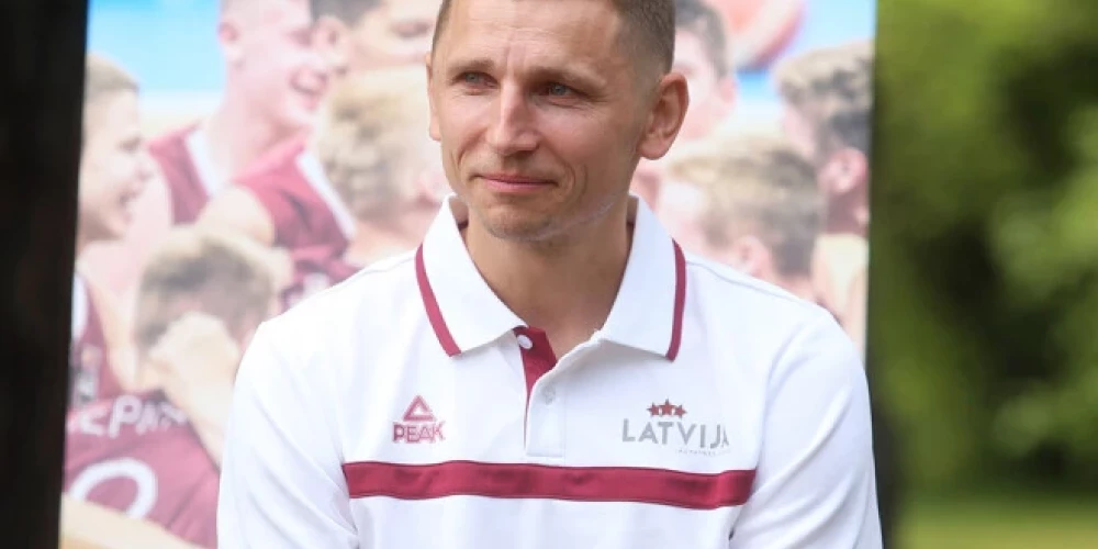 Nikolajs Mazurs pārlieciājis ar savu basketbola redzējumu.