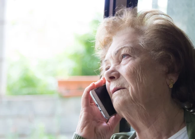 Aktīvi uzdarbojas telefonkrāpnieki, kuri apgalvo, ka nepieciešams veikt pabalsta vai pensijas pārrēķinu