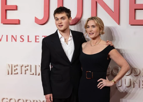 Джо Андерс и Кейт Уинслет на красной дорожке мировой премьеры фильма Goodbye June.