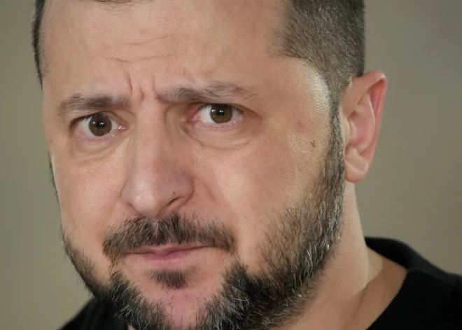 Zelenskim tuvākajās dienās "īpaši jāuzmanās": kļuvis zināms par satraucošu telefonsarunu starp Ukrainu un Eiropas līderiem