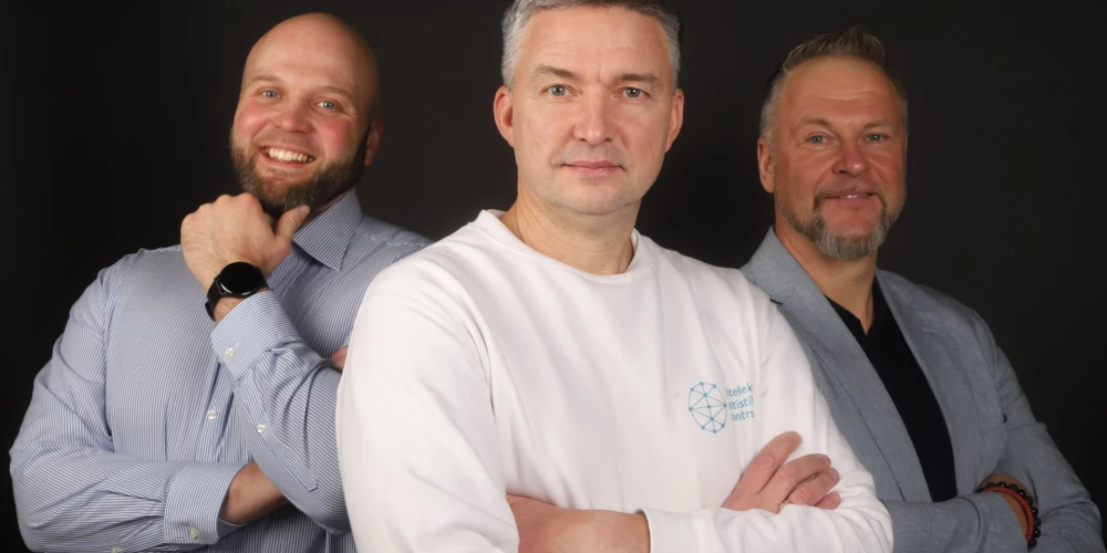 Agris Starts (no kreisās), Oskars Grīslis un Ivars Juškēvics.