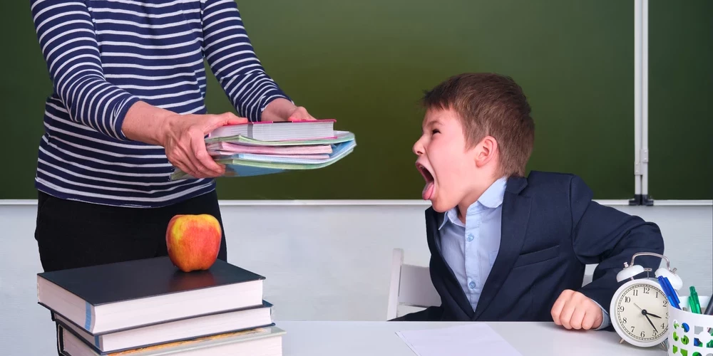 Šogad pieaudzis ziņojumu skaits par vardarbību pret pedagogiem.