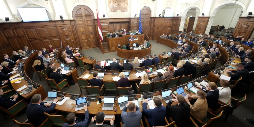 Saeimas ārkārtas sēde, kurā izskata gadskārtējo valsts budžetu un ar to saistītos likumprojektus