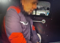 В Адажи посреди дня задержали водителя с почти 3 промилле: полицейский не сдержался - "Ну ты и дурень, приятель"