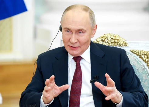 Krievijas diktators Vladimirs Putins Indijas žurnālistēm stāsta, ka sagrābs visu, ko grib