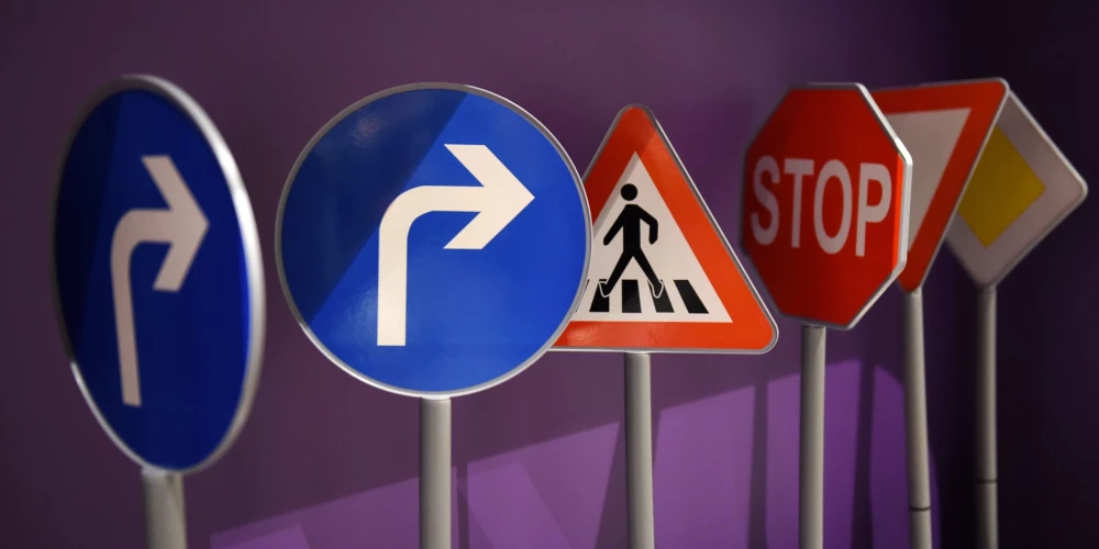 Dažādas ceļazīmes.