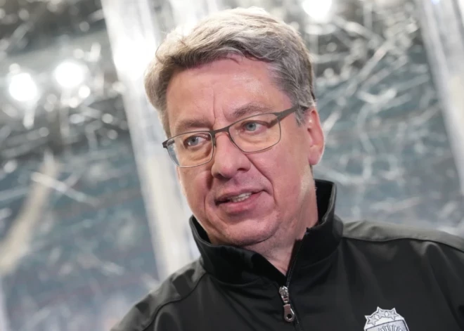 Ar trīs brāļiem Bukartiem: nosaukts Latvijas hokeja izlases sastāvs turnīram Slovākijā