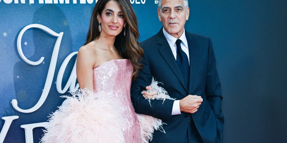 Amala un Džordžs Klūniji.